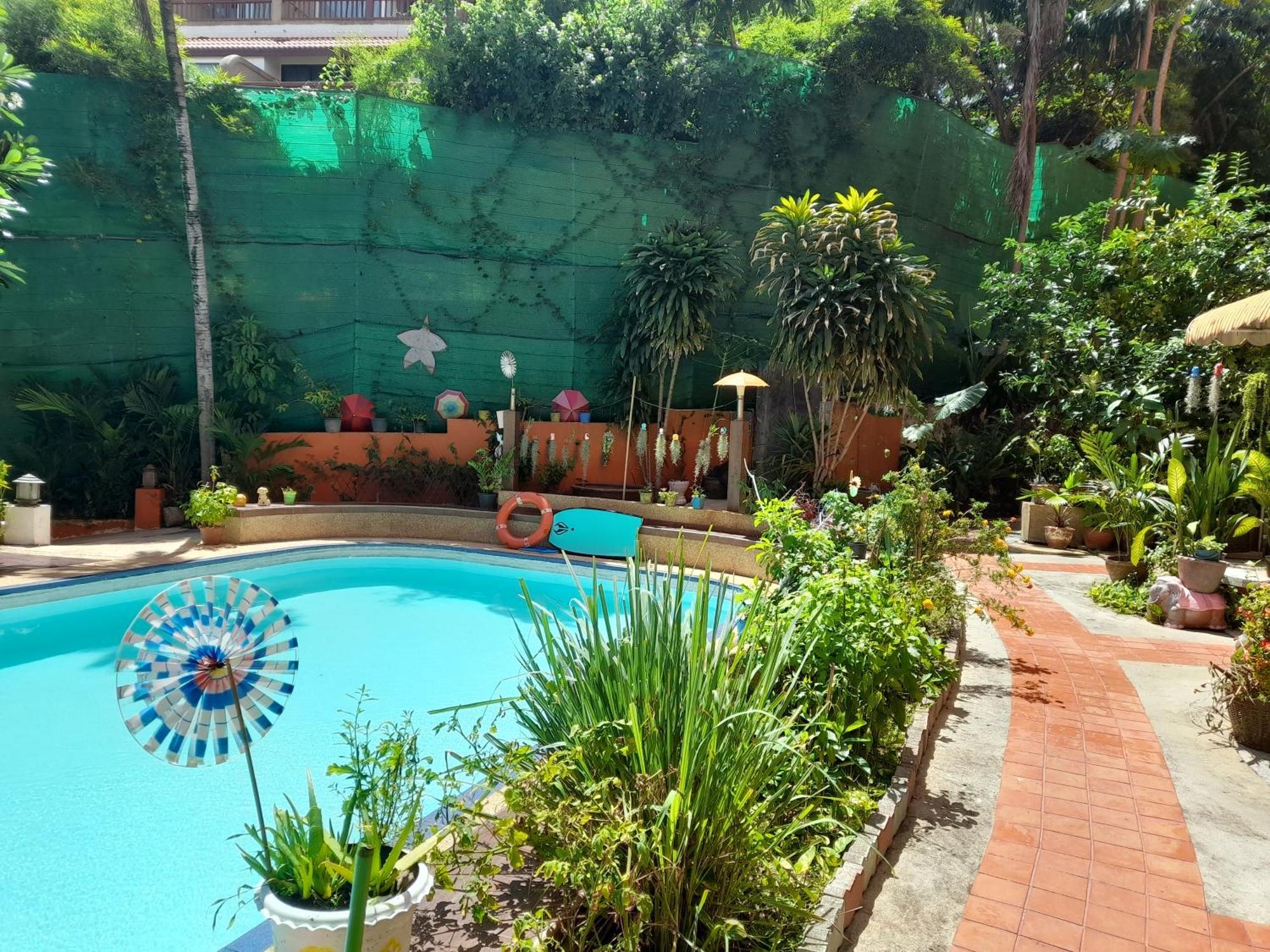 Porterhouse Beach Hotel Patong Екстериор снимка