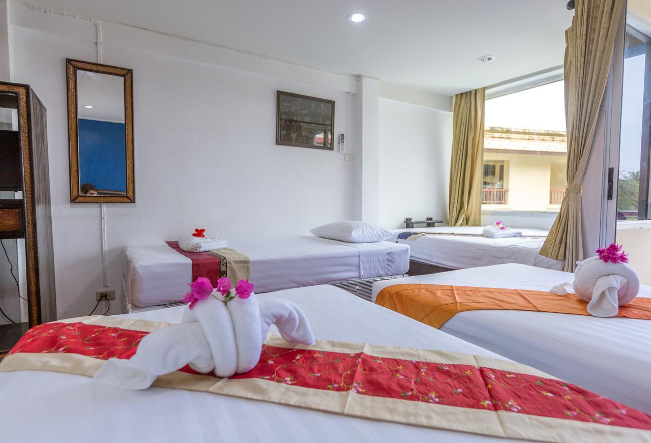 Porterhouse Beach Hotel Patong Екстериор снимка
