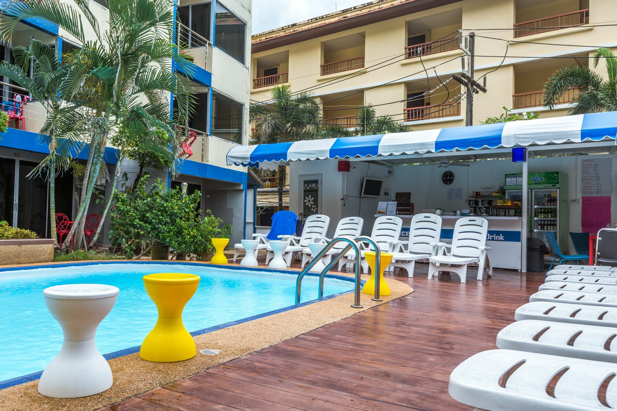 Porterhouse Beach Hotel Patong Екстериор снимка